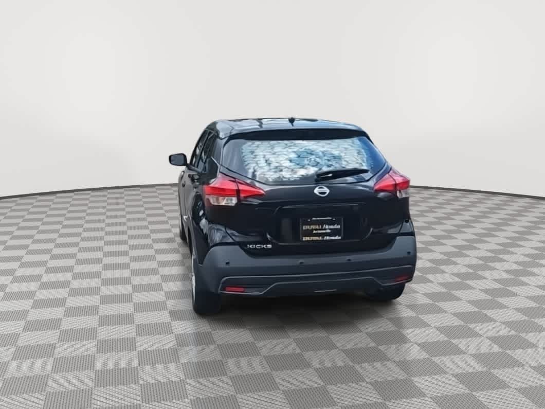 Thumbnail: 2020 Nissan Kicks - 7