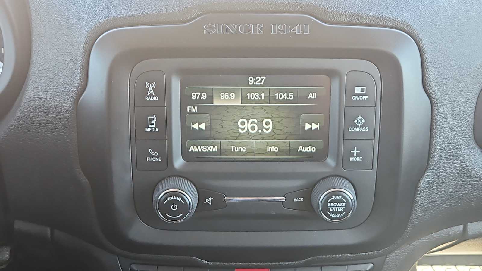 Thumbnail: 2016 Jeep Renegade - 12