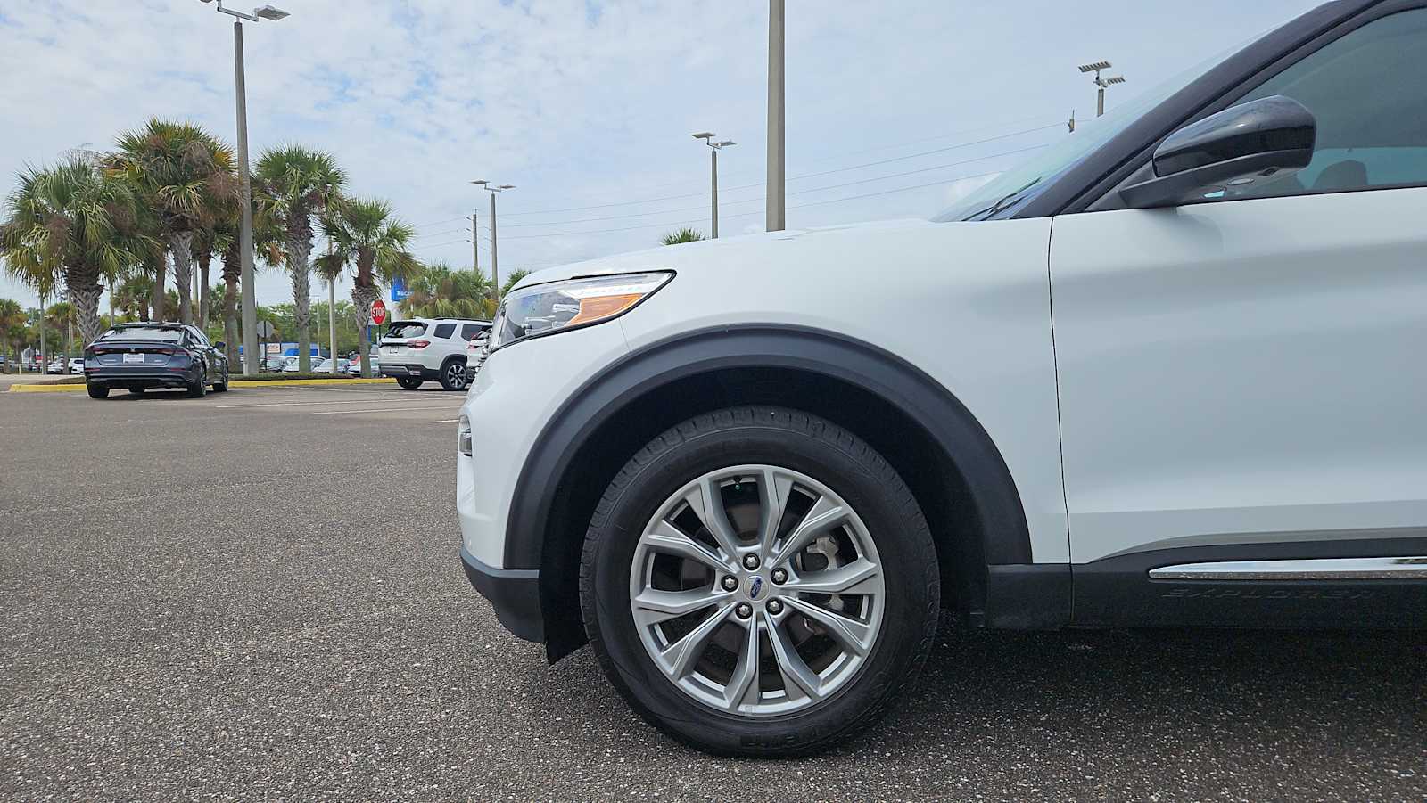 2023 Ford Explorer Limited - Photo 18
