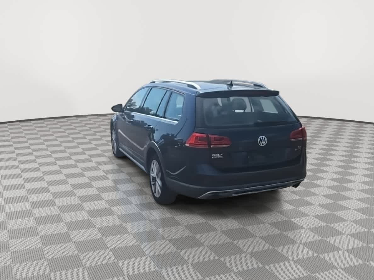 Thumbnail: 2017 Volkswagen Golf - 7