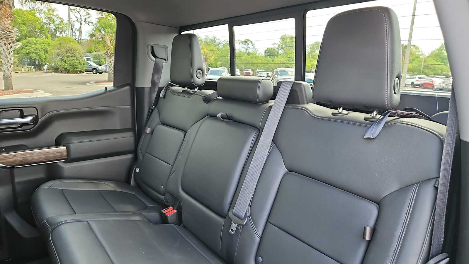Thumbnail: 2020 Chevrolet Silverado 1500 - 24