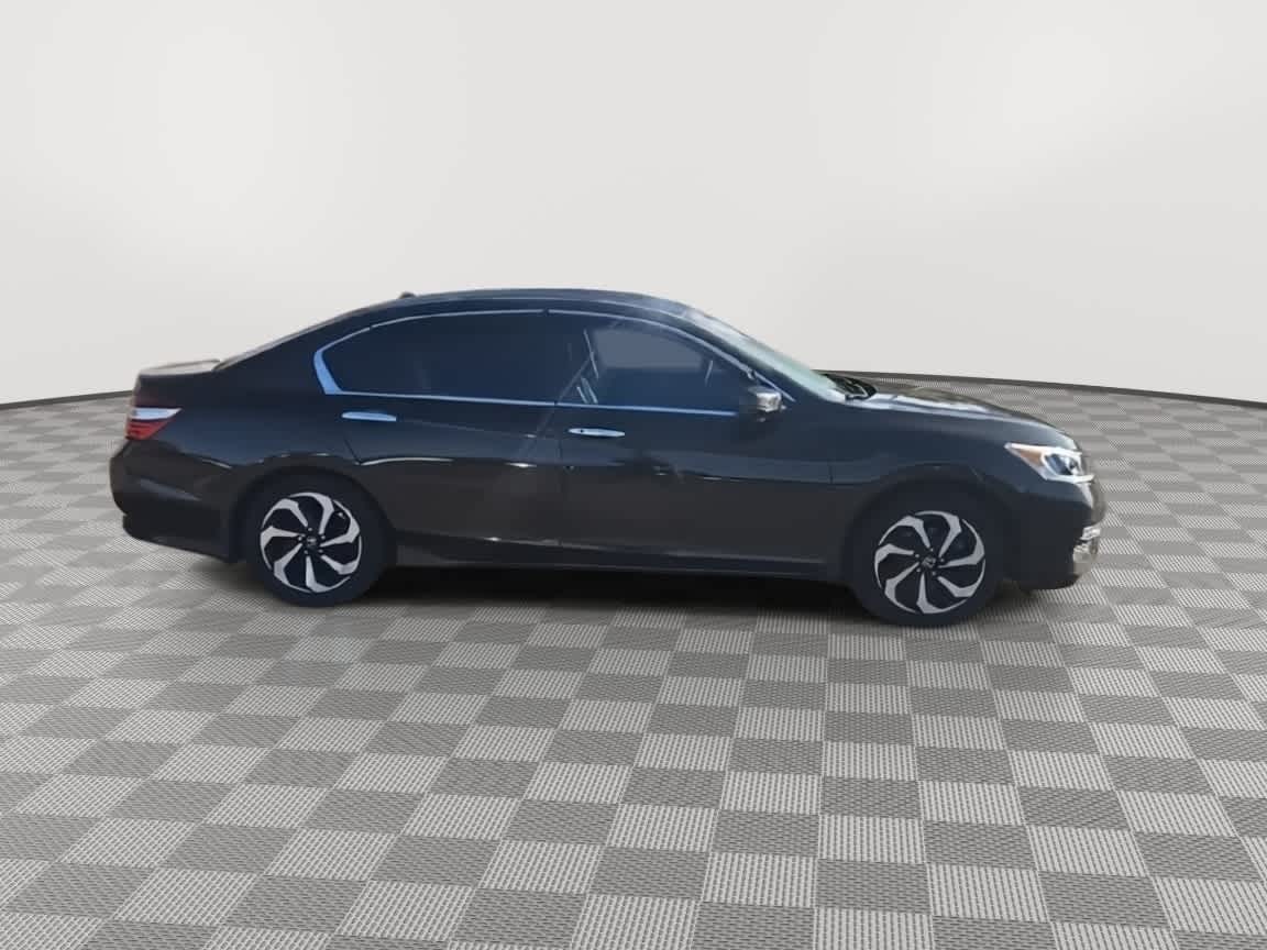 Thumbnail: 2017 Honda Accord - 9
