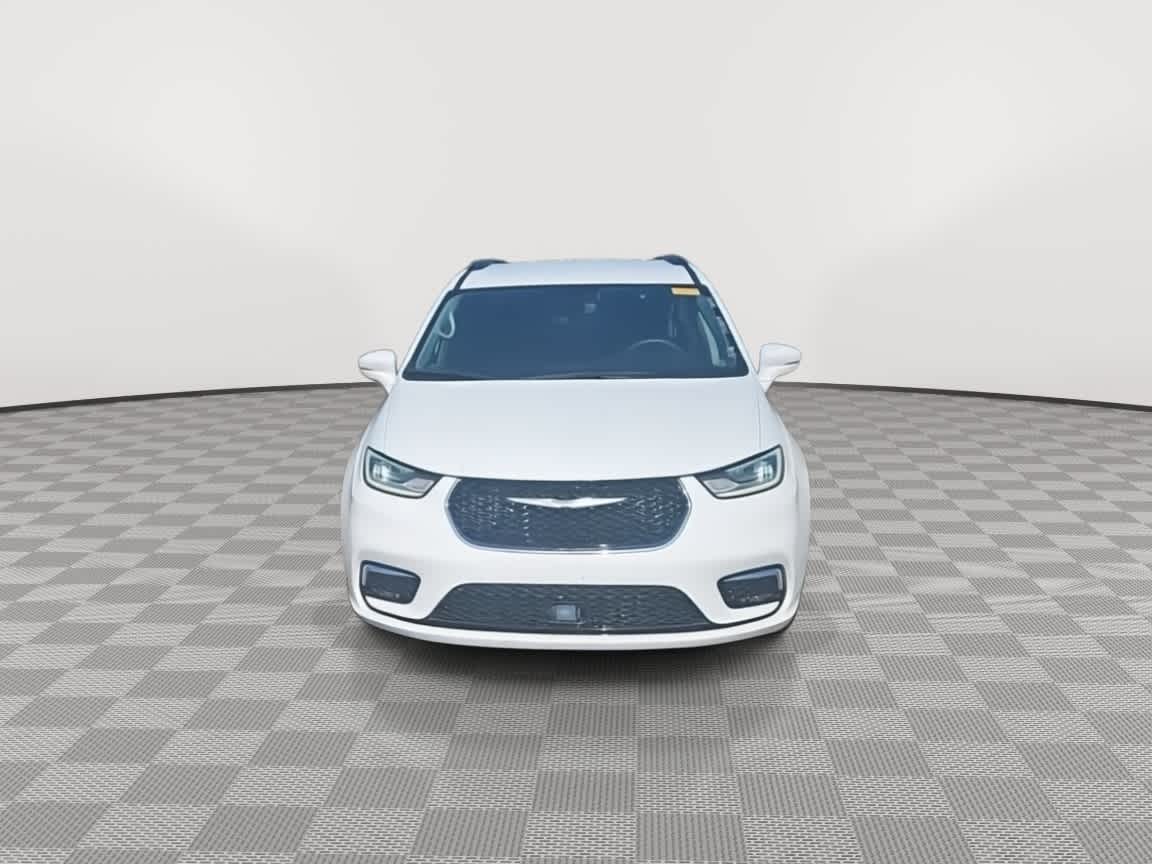 2022 Chrysler Pacifica Touring L 3