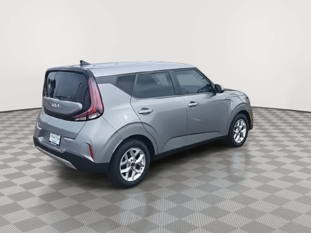 Thumbnail: 2023 Kia Soul - 9