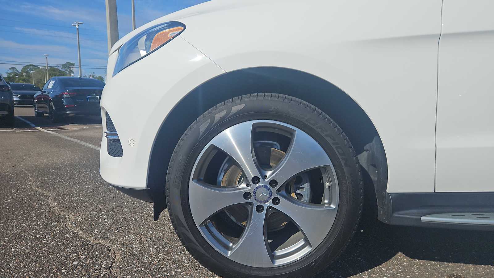 Thumbnail: 2016 Mercedes-Benz GLE - 19