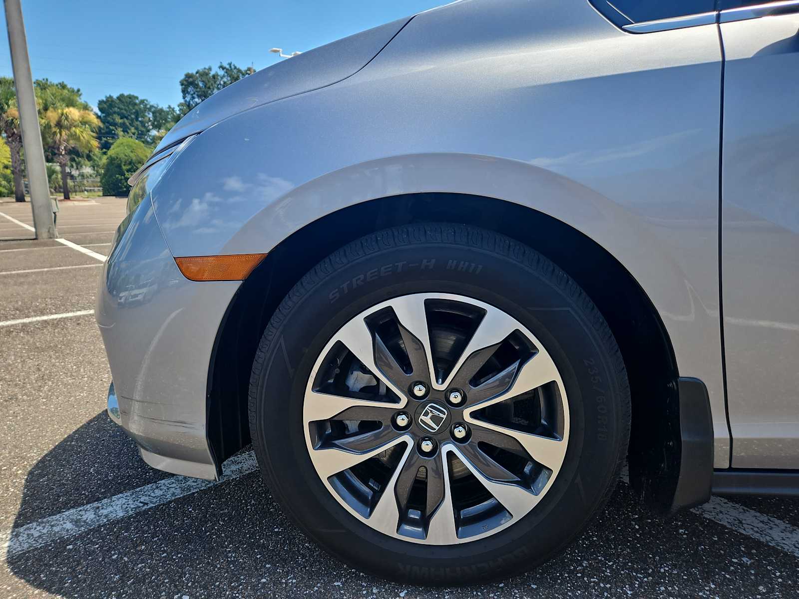 Thumbnail: 2022 Honda Odyssey - 19