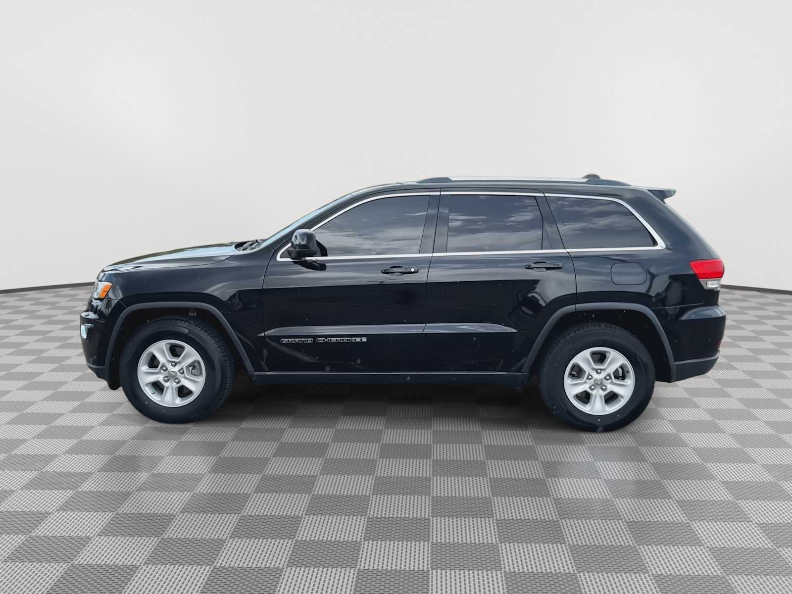 Thumbnail: 2017 Jeep Grand Cherokee - 5
