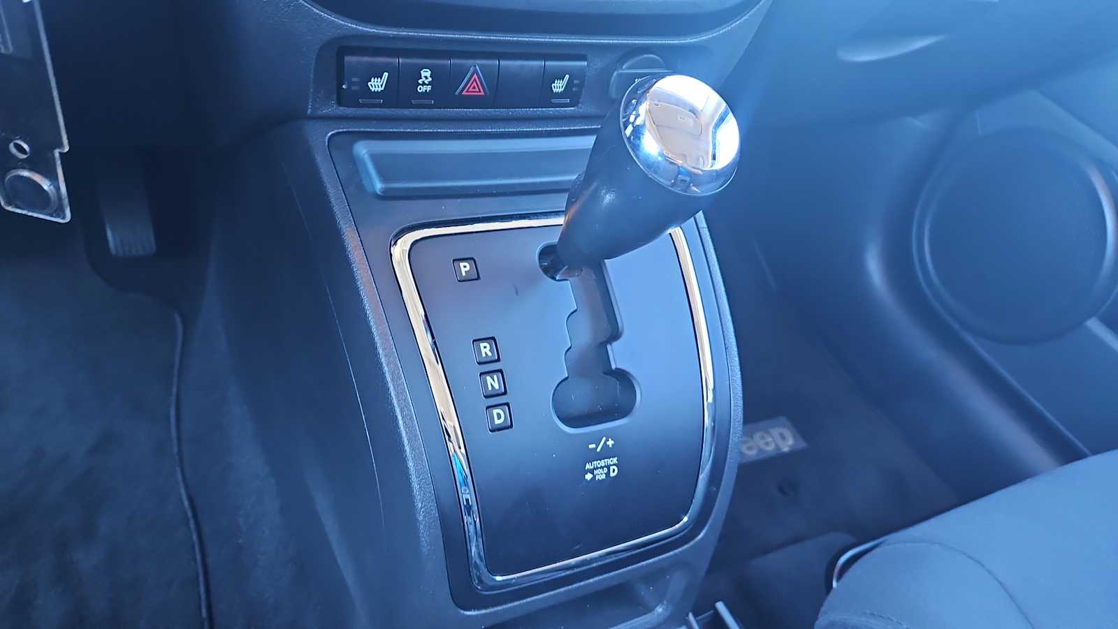 Thumbnail: 2012 Jeep Patriot - 21