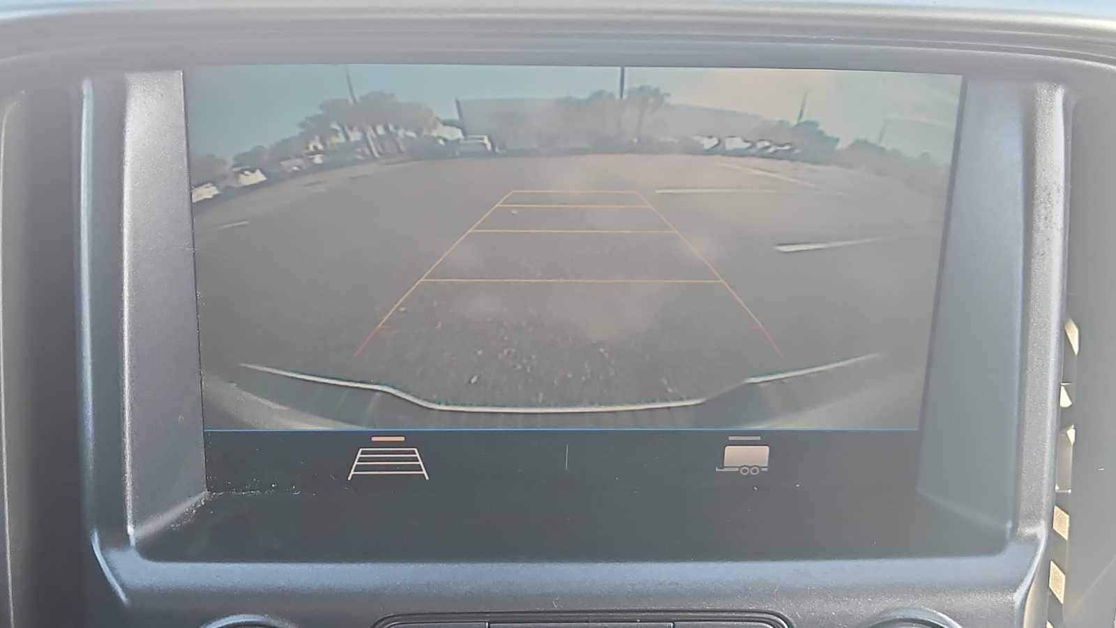 Thumbnail: 2022 Chevrolet Colorado - 24