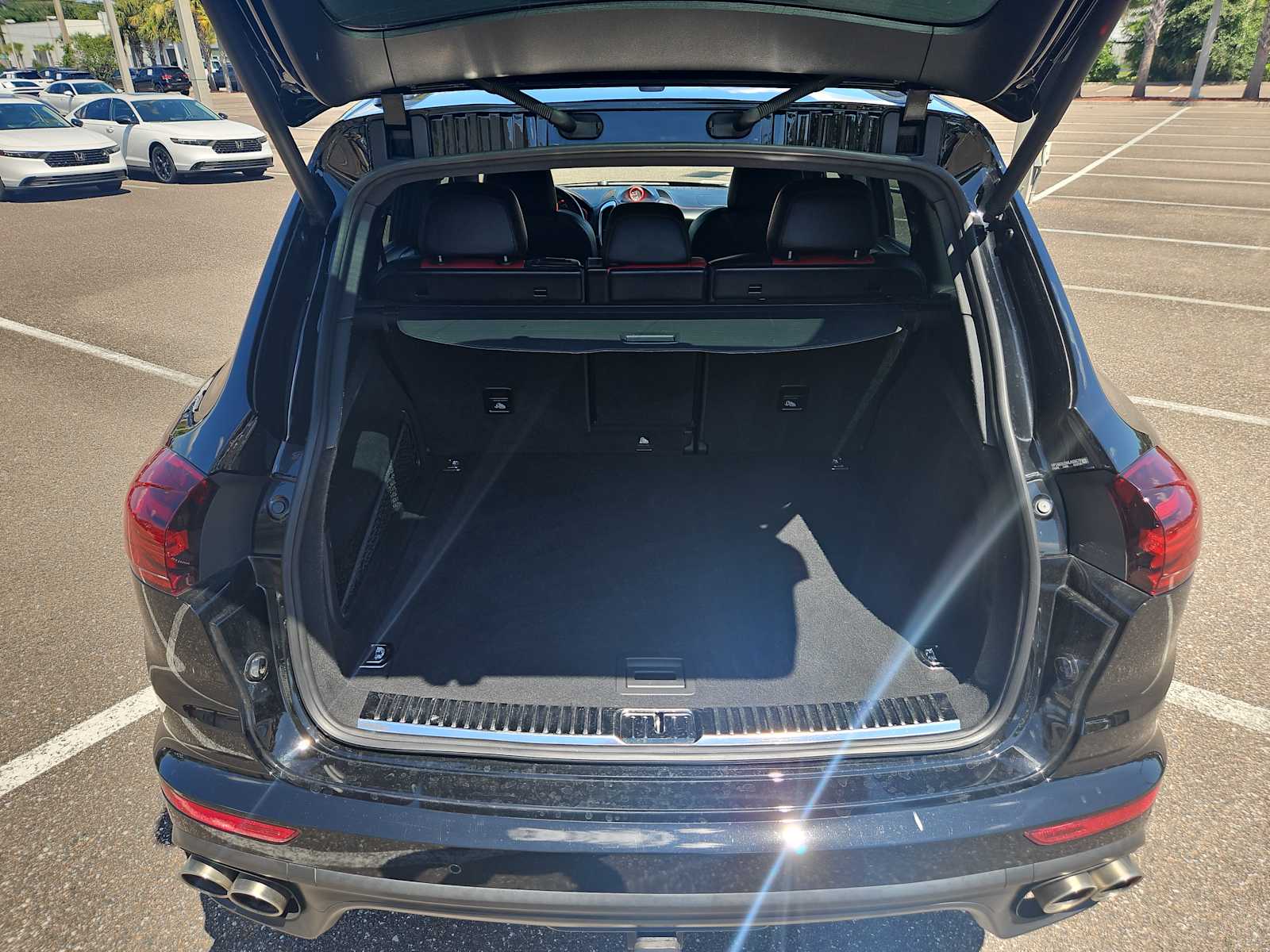 Thumbnail: 2017 Porsche Cayenne - 21