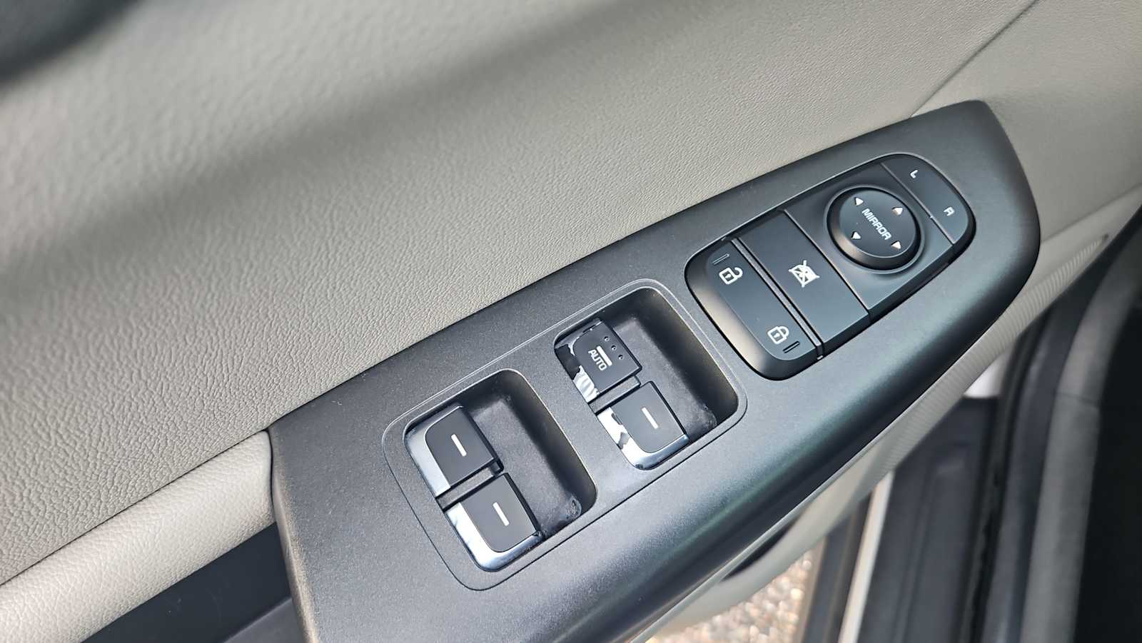 Thumbnail: 2017 Kia Sportage - 15