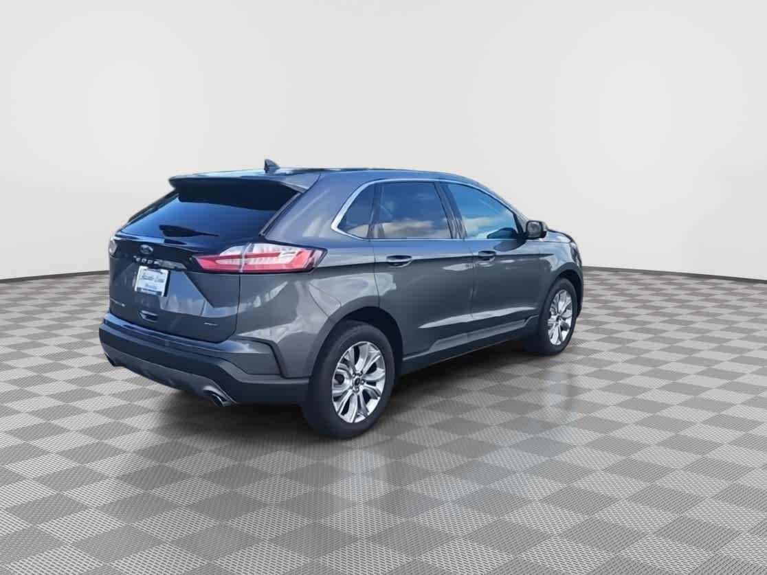 Thumbnail: 2022 Ford Edge - 8