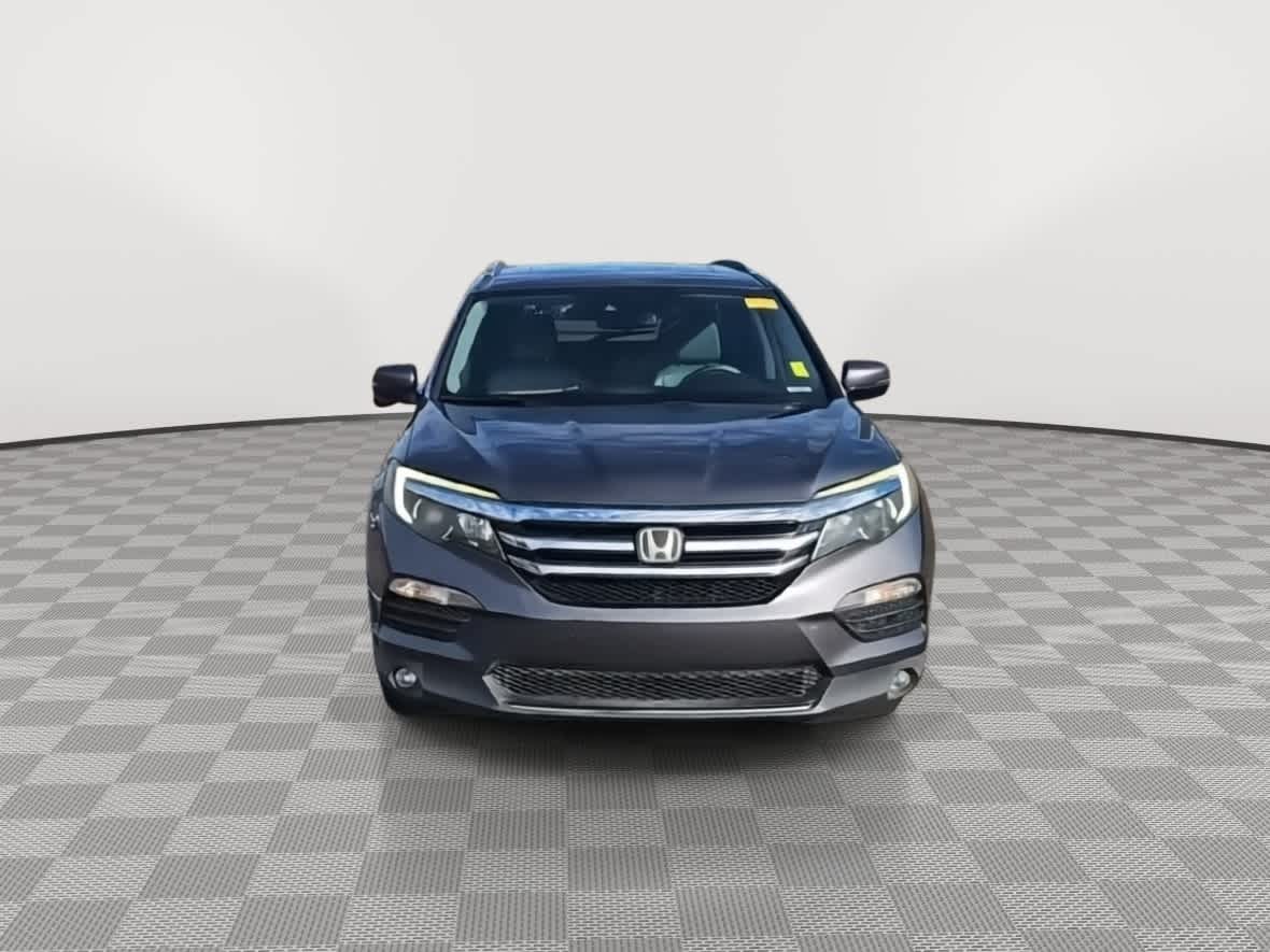 Thumbnail: 2017 Honda Pilot - 3