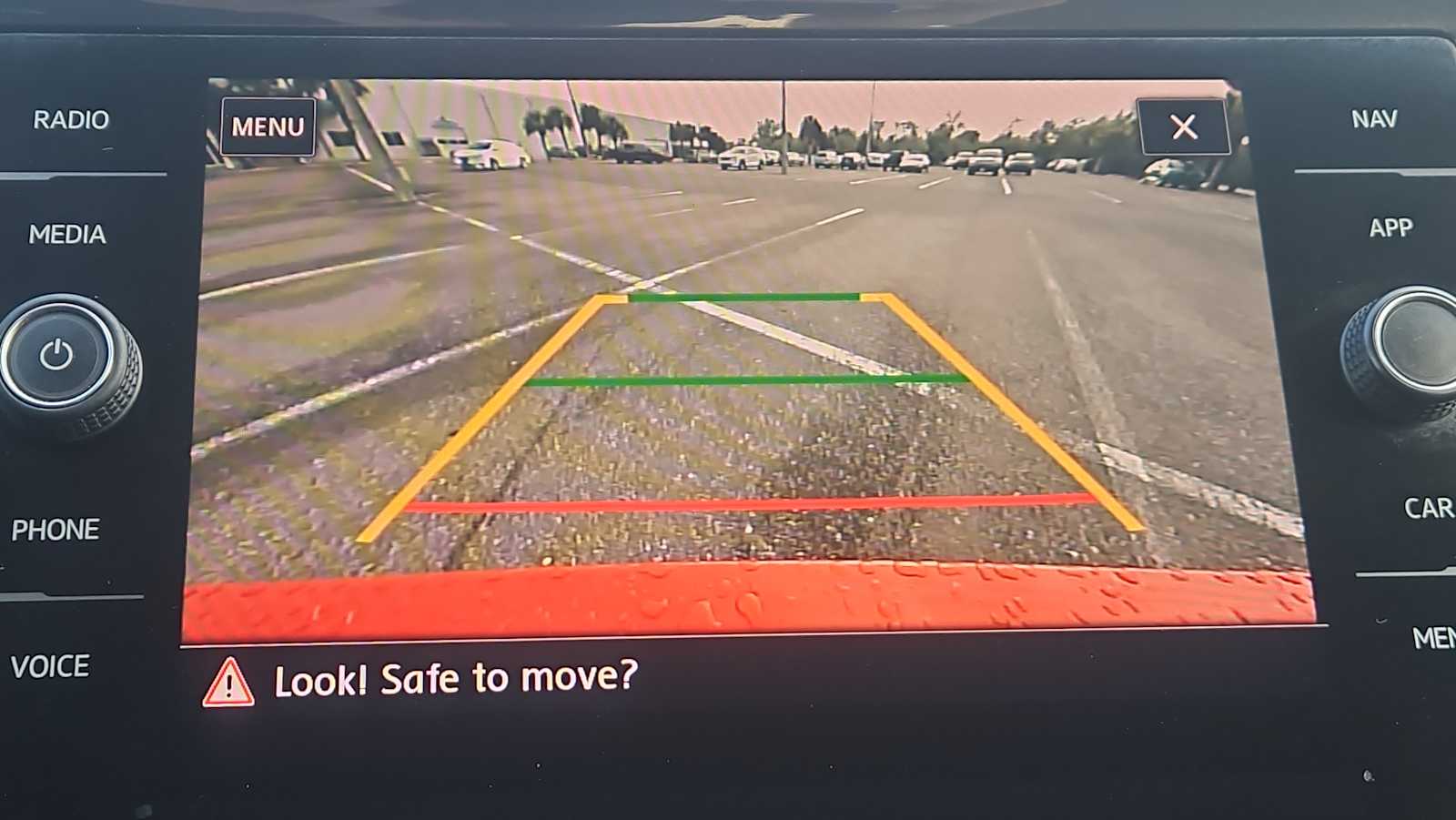 Thumbnail: 2019 Volkswagen Tiguan - 11