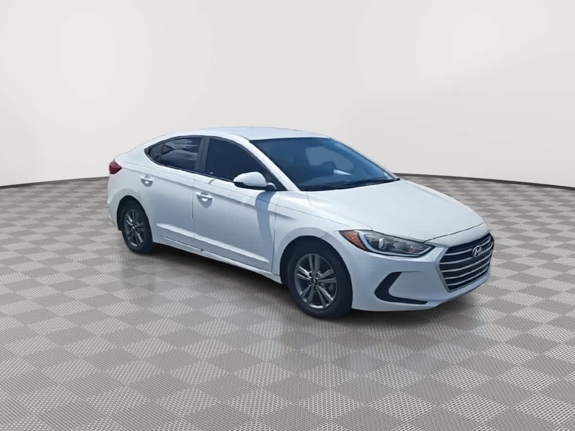 Thumbnail: 2017 Hyundai Elantra - 2
