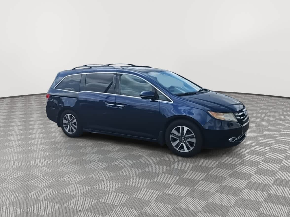 Thumbnail: 2015 Honda Odyssey - 2