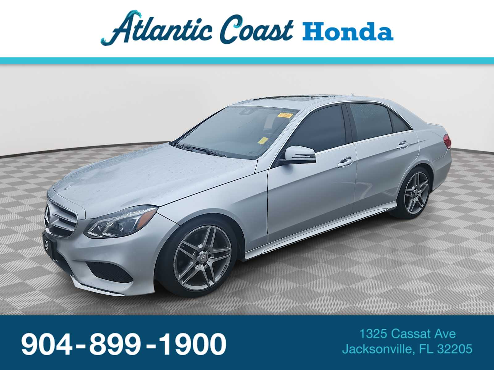 Thumbnail: 2015 Mercedes-Benz E-Class - 1