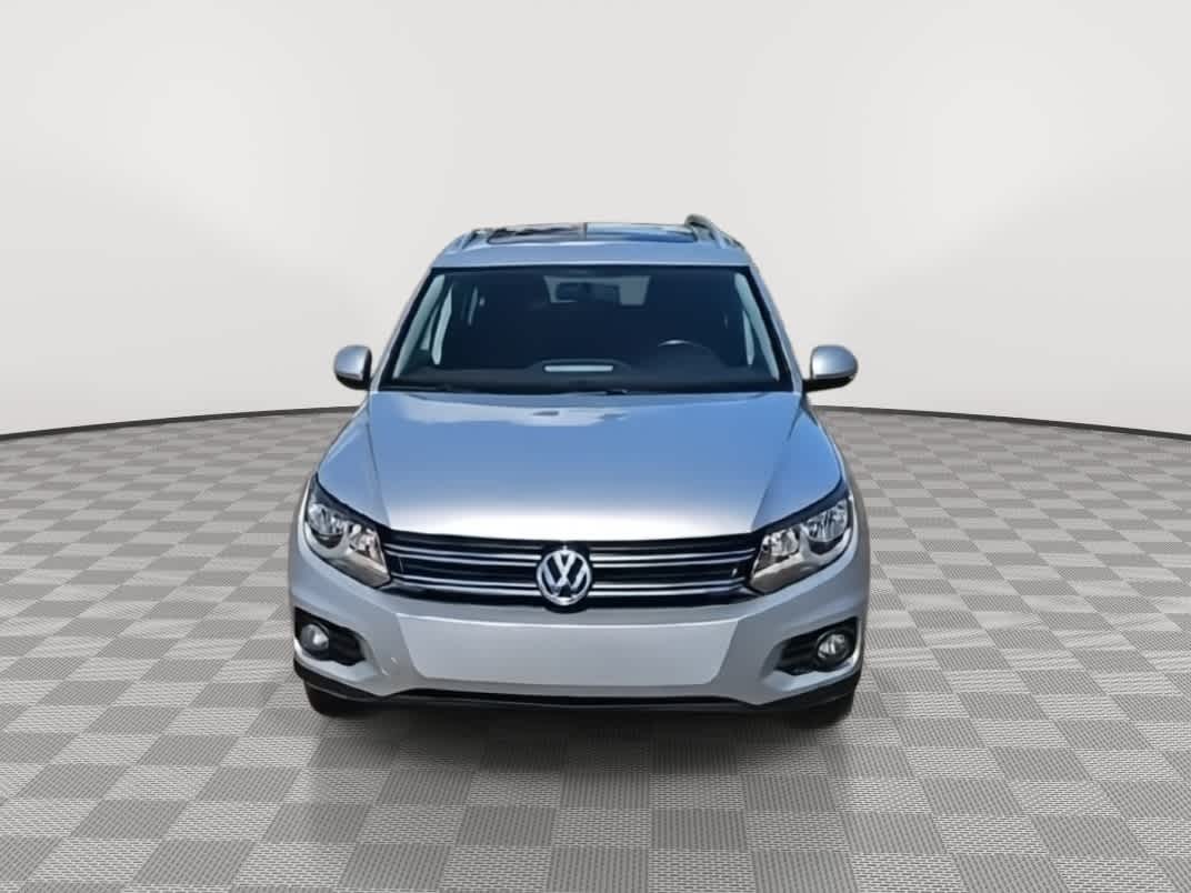 Thumbnail: 2014 Volkswagen Tiguan - 3