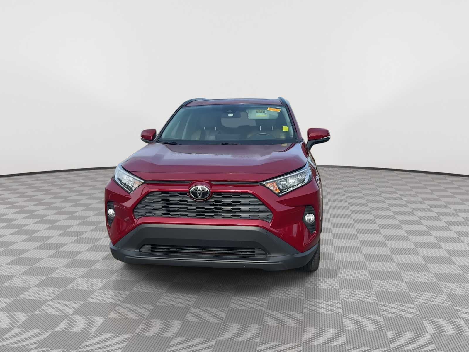 2021 Toyota RAV4 XLE Premium photo 3