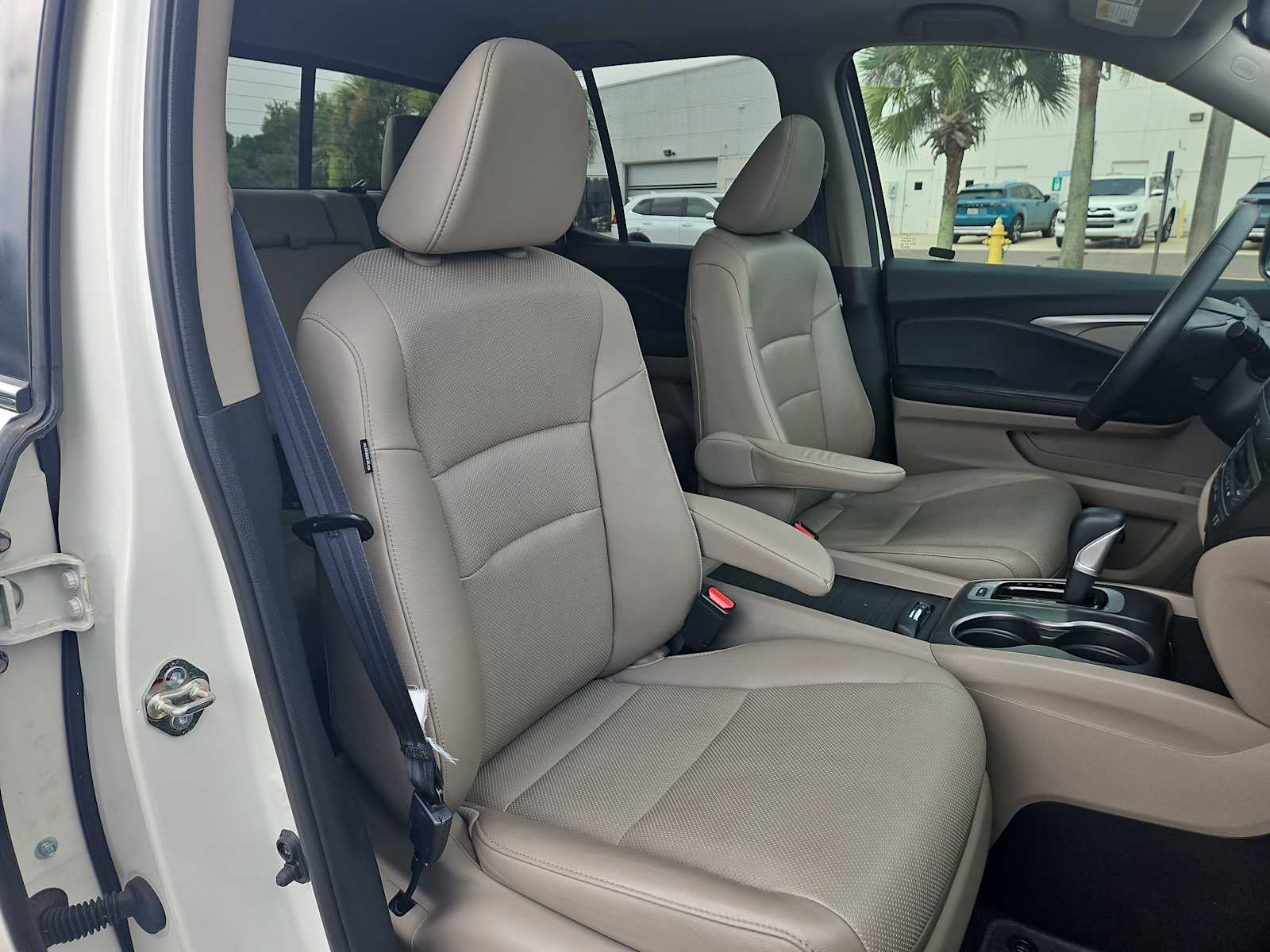 Thumbnail: 2019 Honda Ridgeline - 27