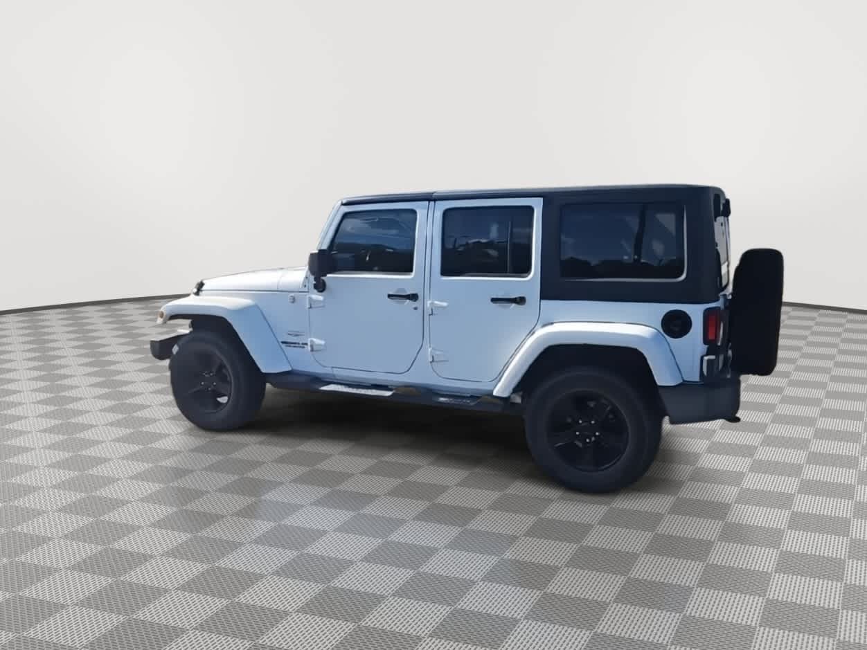 Thumbnail: 2011 Jeep Wrangler - 6