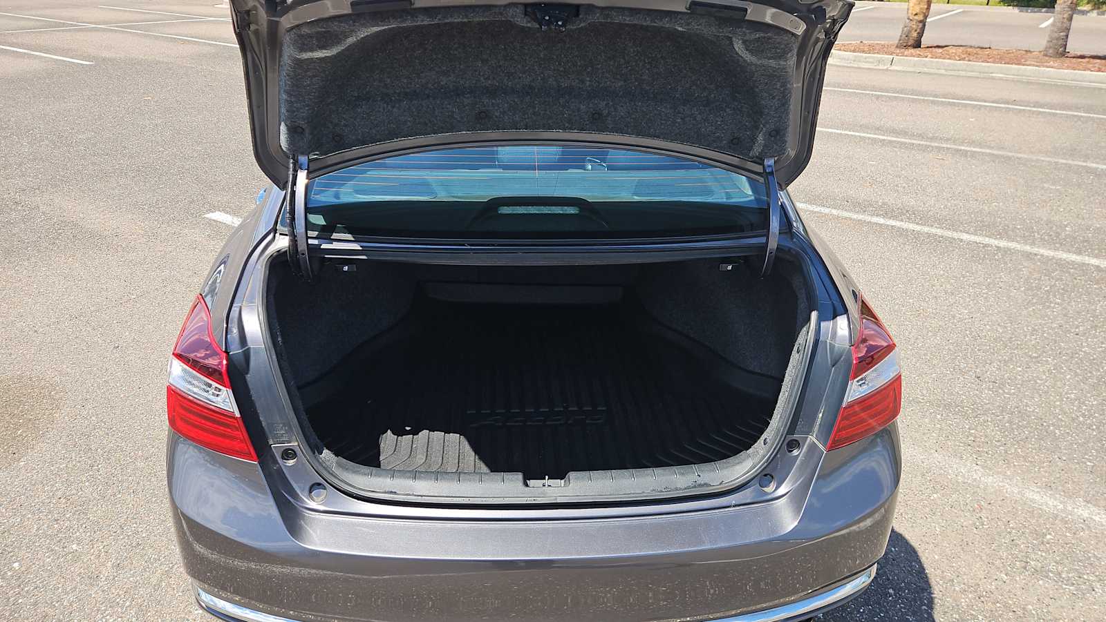 Thumbnail: 2016 Honda Accord - 21