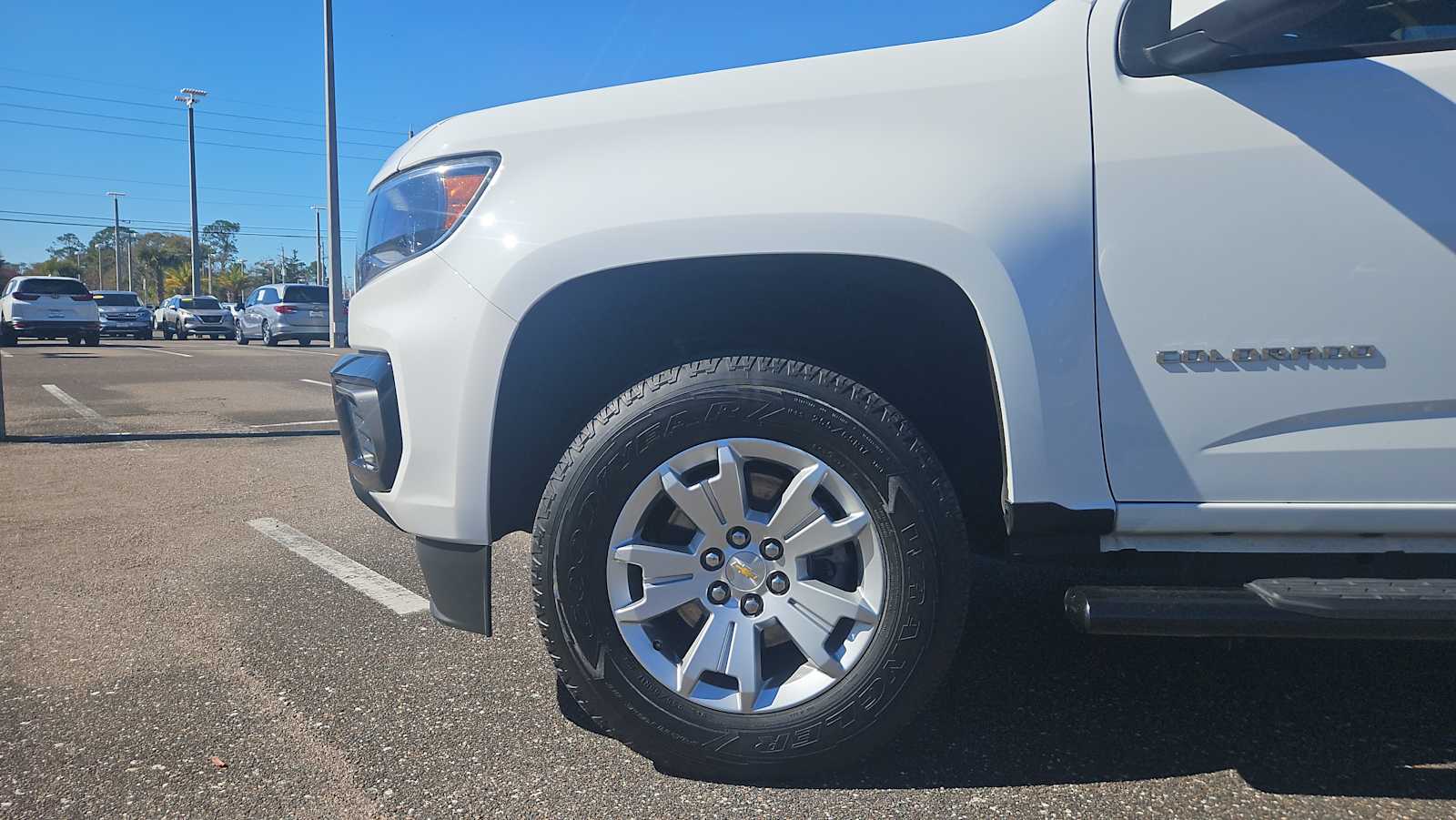 Thumbnail: 2022 Chevrolet Colorado - 18