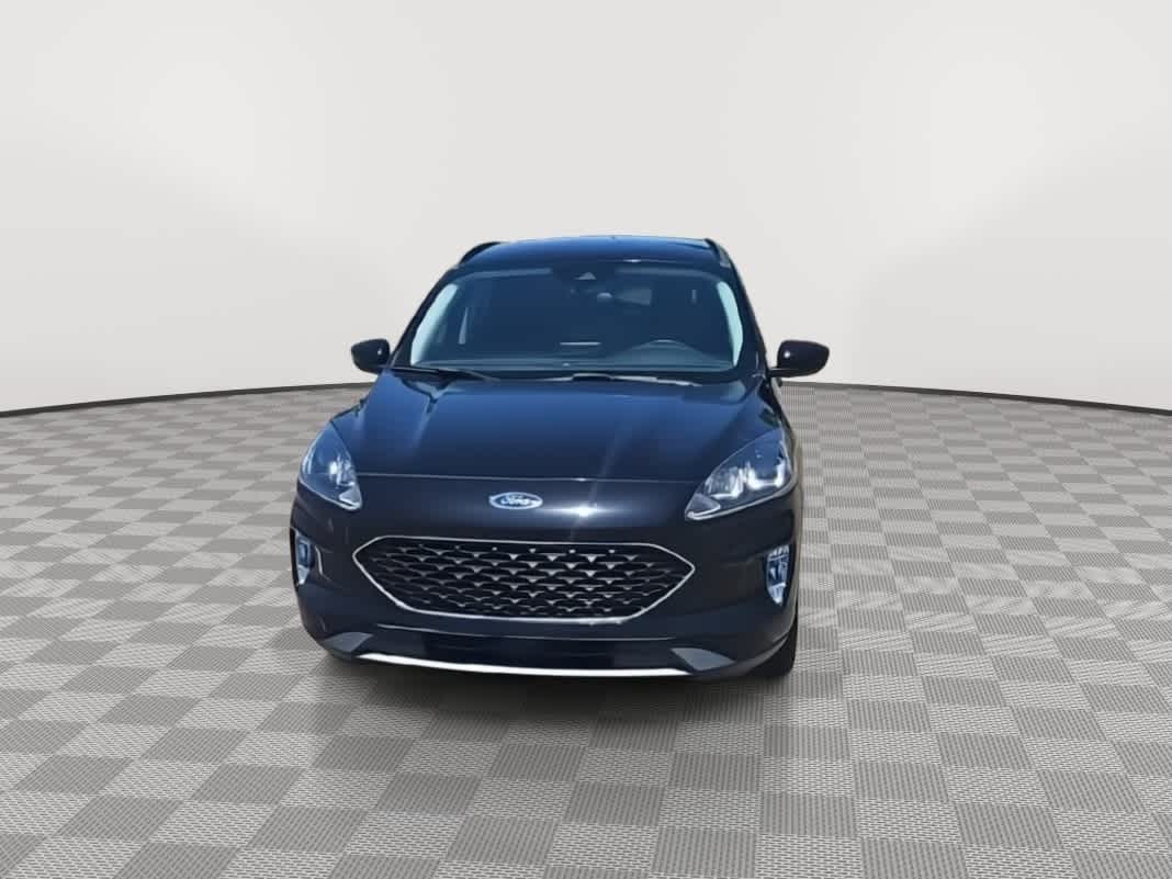 Thumbnail: 2021 Ford Escape - 3