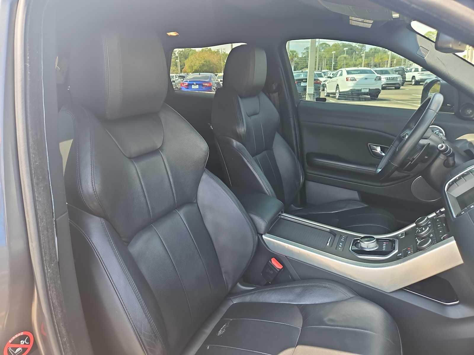Thumbnail: 2016 Land Rover Range Rover Evoque - 25