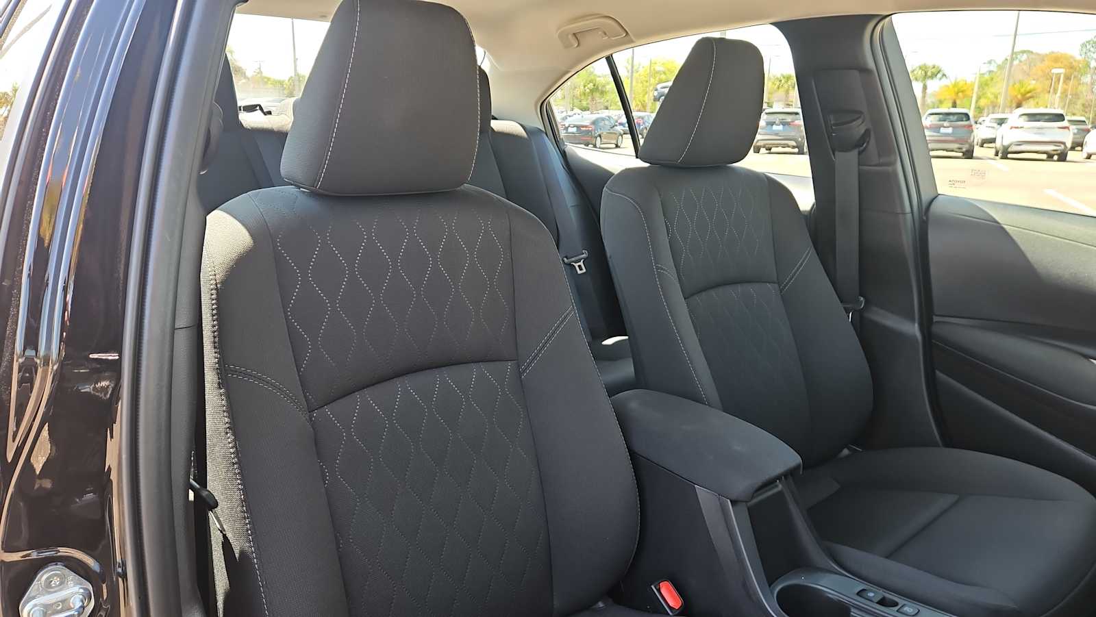 Thumbnail: 2025 Toyota Corolla - 25