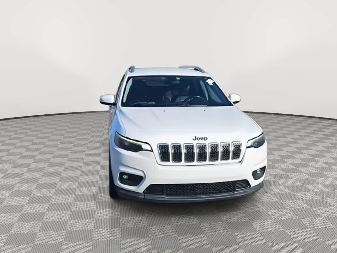 Thumbnail: 2019 Jeep Cherokee - 3