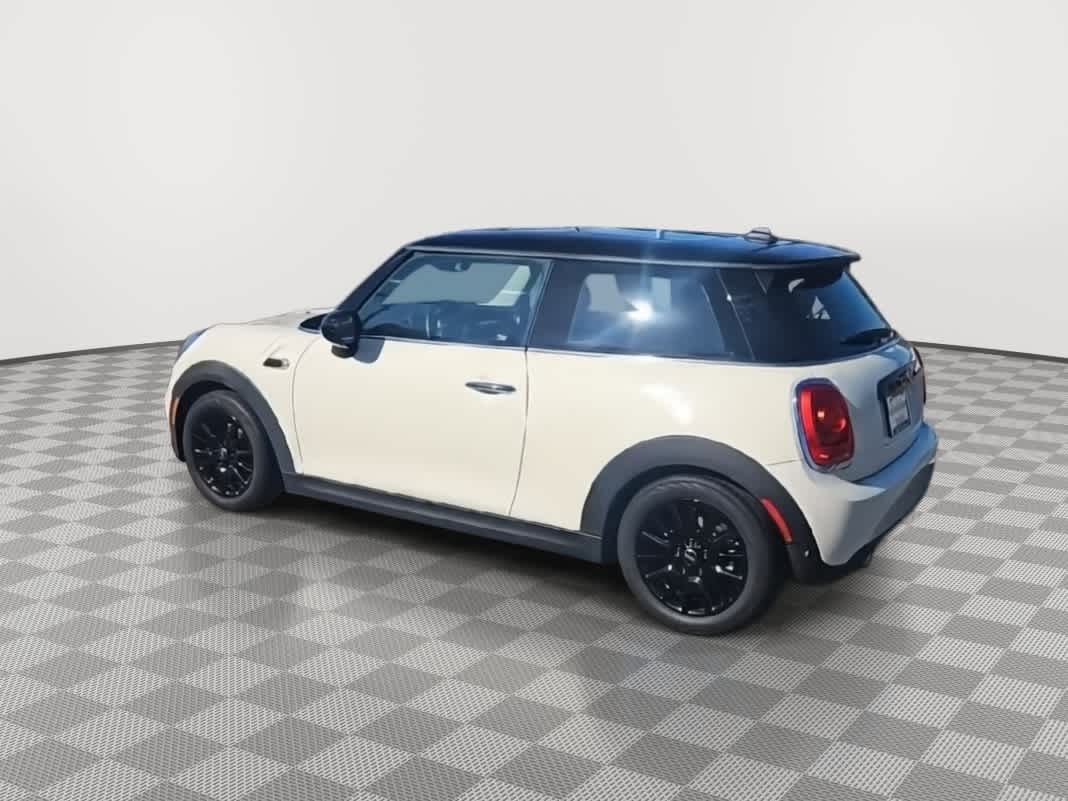 Thumbnail: 2019 MINI Cooper Hardtop - 6