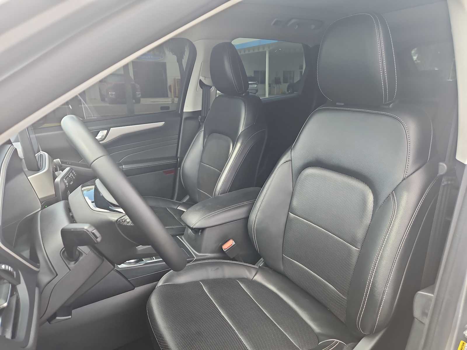 Thumbnail: 2022 Ford Escape - 13