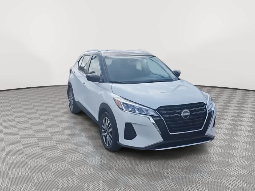 2023 Nissan Kicks SV photo 3
