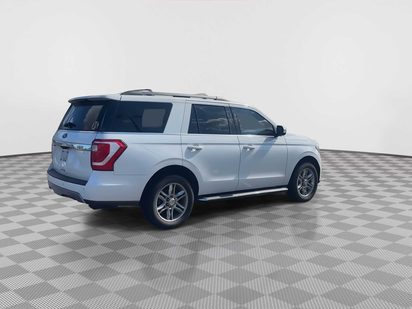 Thumbnail: 2021 Ford Expedition - 8