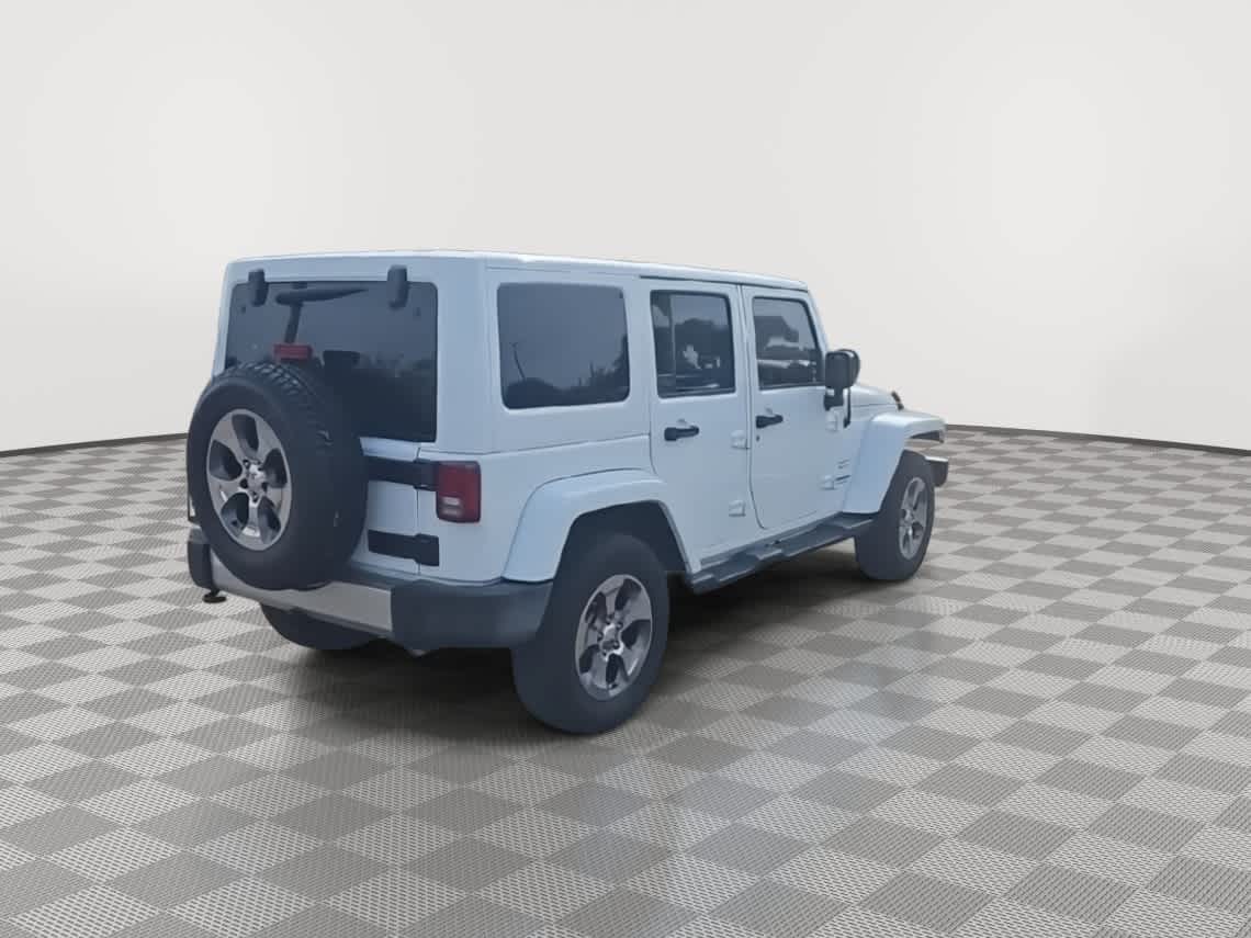 Thumbnail: 2017 Jeep Wrangler - 8