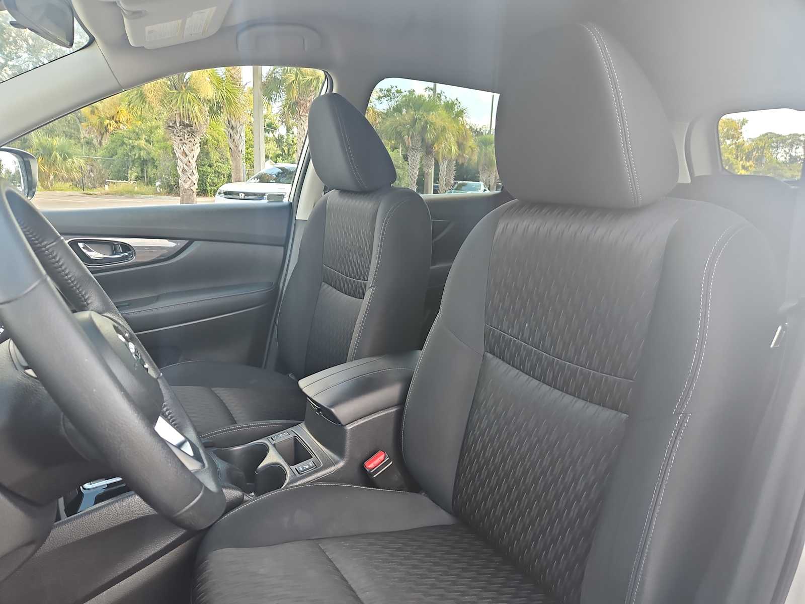 Thumbnail: 2019 Nissan Rogue - 13