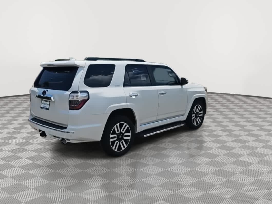 Thumbnail: 2021 Toyota 4Runner - 8