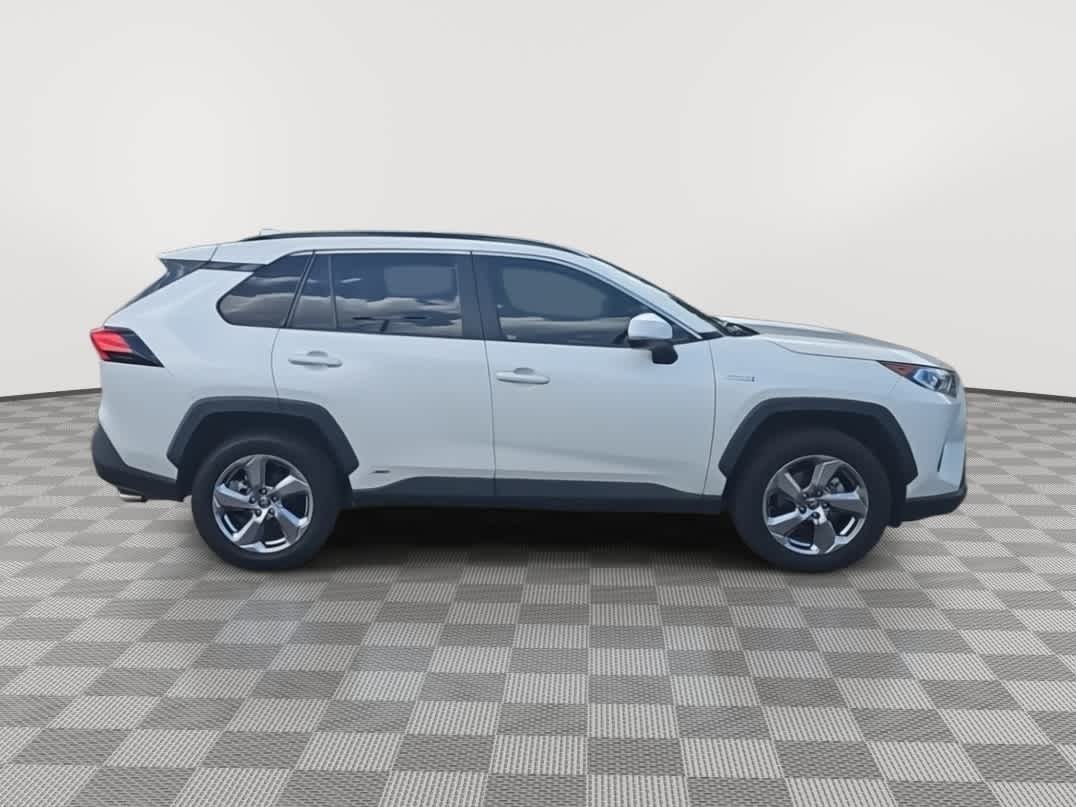 2021 Toyota RAV4 XLE Premium 9
