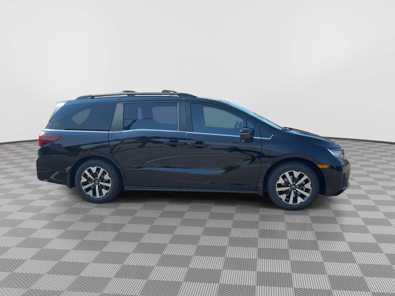 Thumbnail: 2026 Honda Odyssey - 9