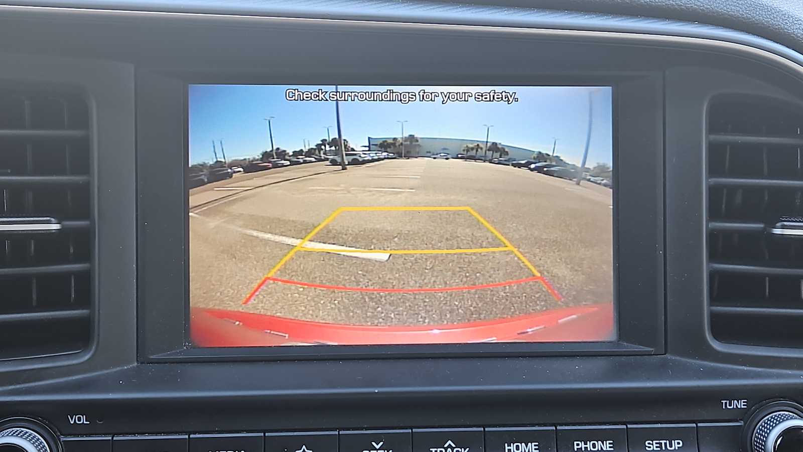 Thumbnail: 2020 Hyundai Elantra - 11