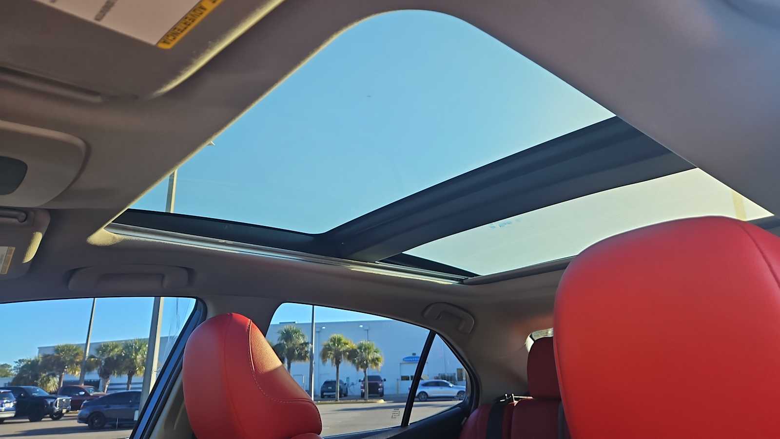 Thumbnail: 2018 Toyota Camry - 16