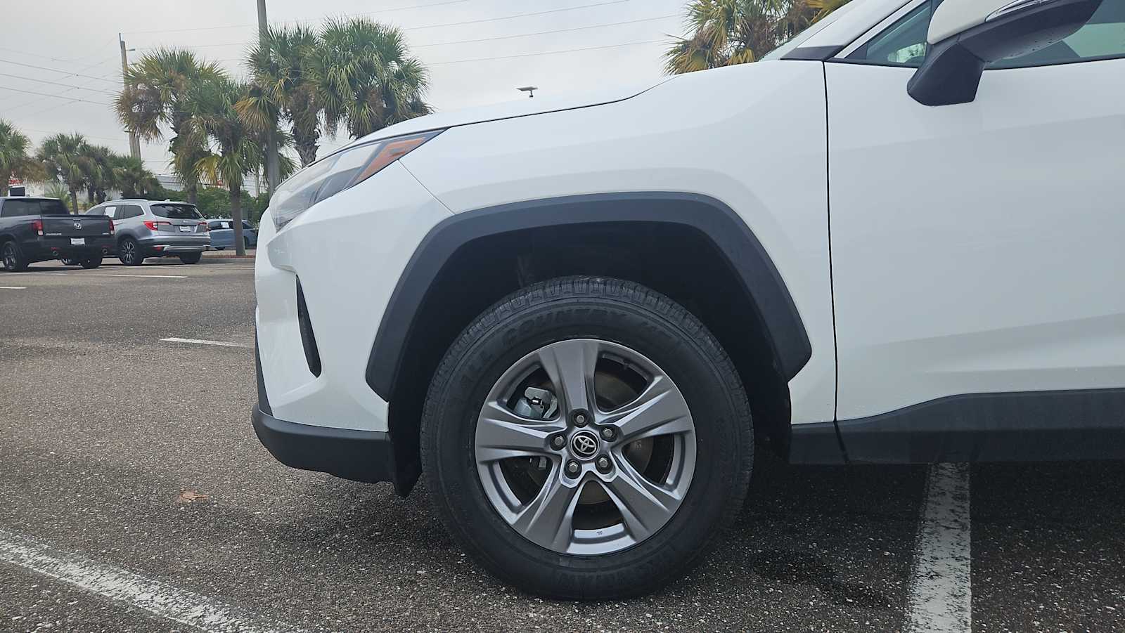 Thumbnail: 2022 Toyota RAV4 - 18