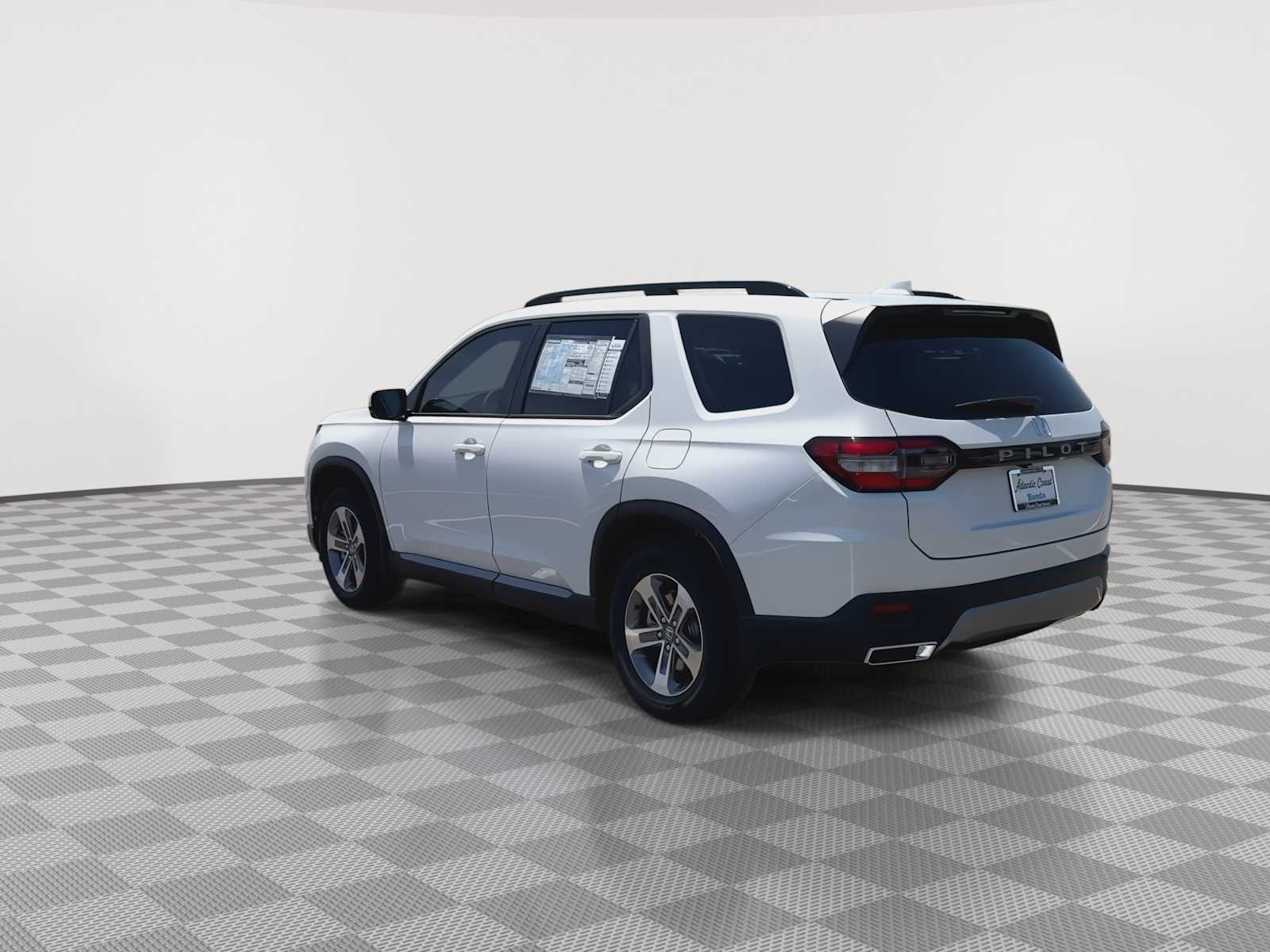 Thumbnail: 2026 Honda Pilot - 6