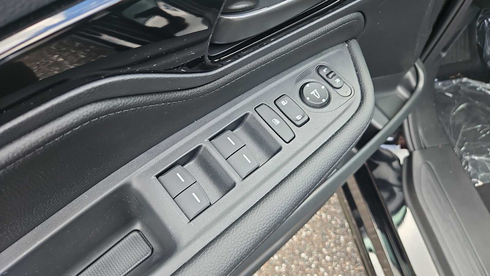 2026 Honda Odyssey Touring - Photo 14