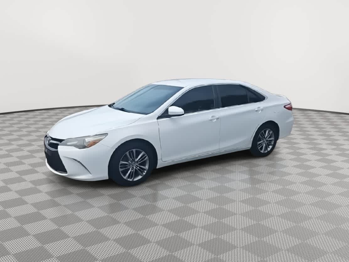 Thumbnail: 2015 Toyota Camry - 4