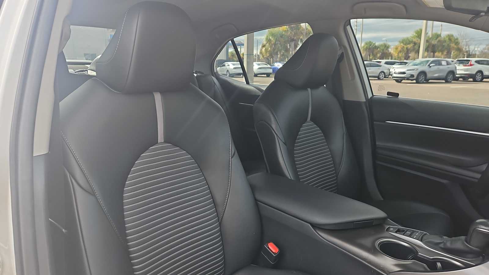 Thumbnail: 2023 Toyota Camry - 25