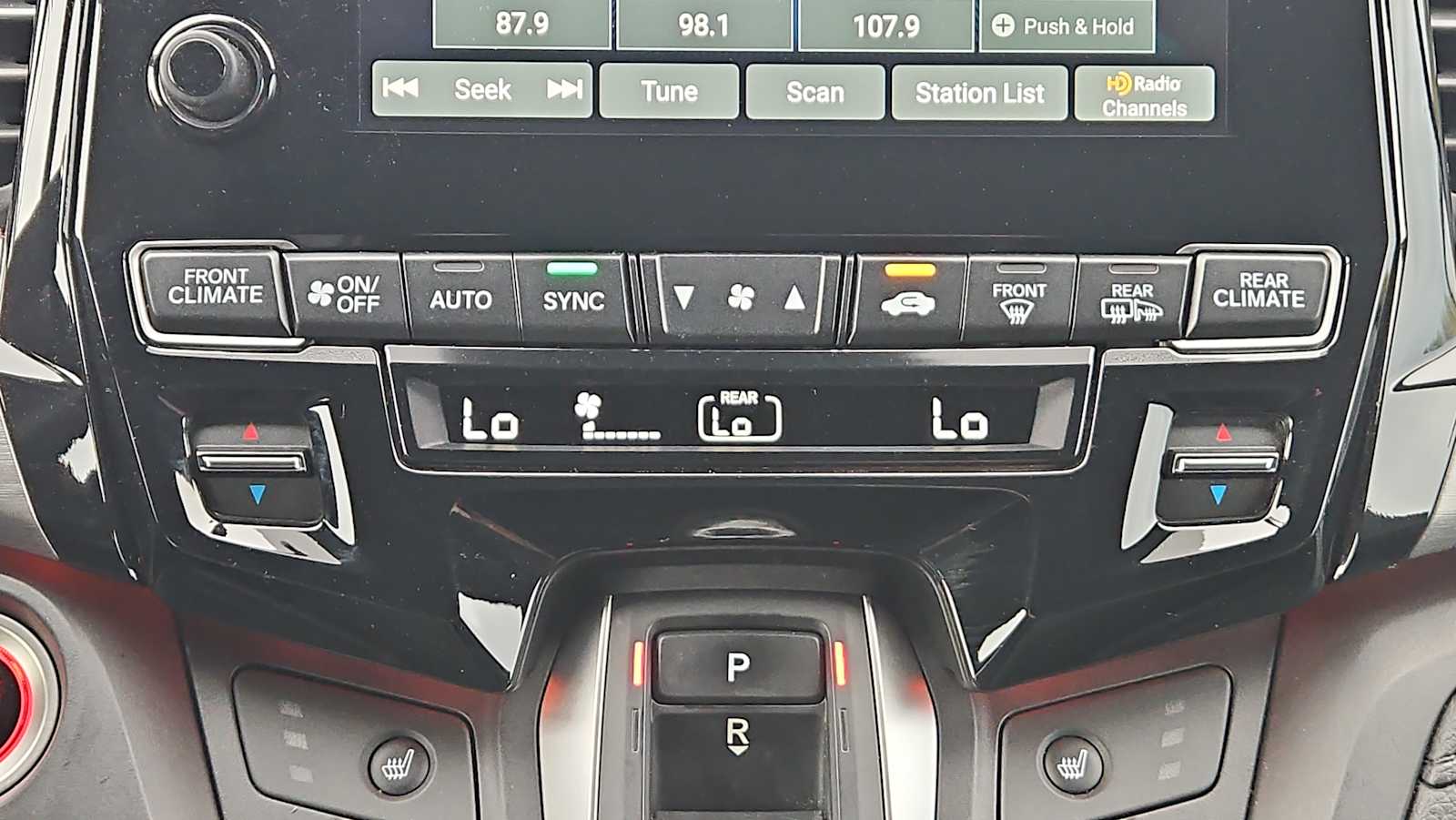 Thumbnail: 2023 Honda Odyssey - 17