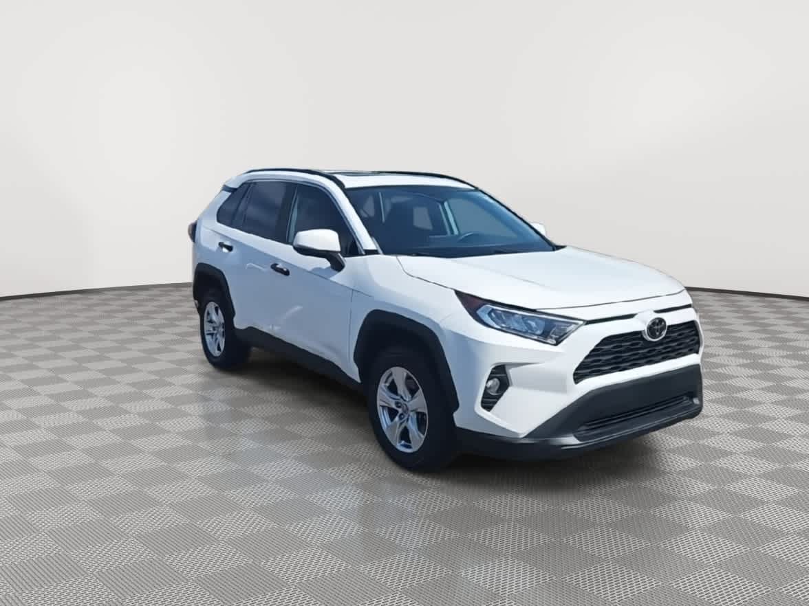 Thumbnail: 2020 Toyota RAV4 - 2