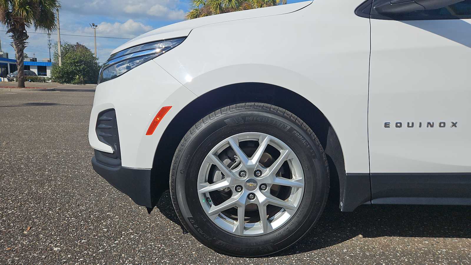 Thumbnail: 2023 Chevrolet Equinox - 18